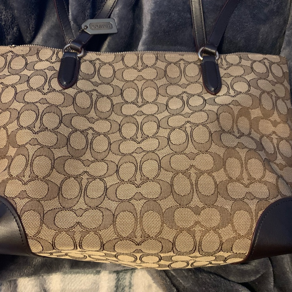 Coach Shoulder Bag - Picture 6 of 10
